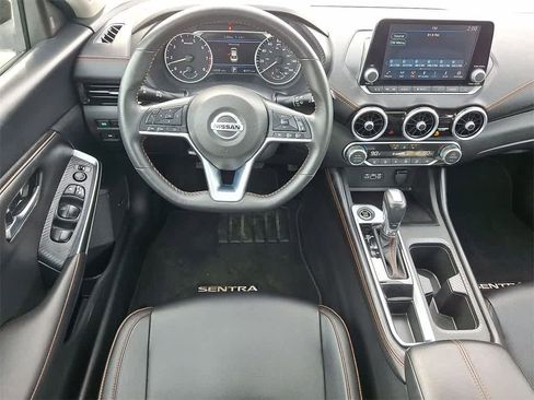Used 2023 Nissan Sentra SR w/ SR Premium Package image 21