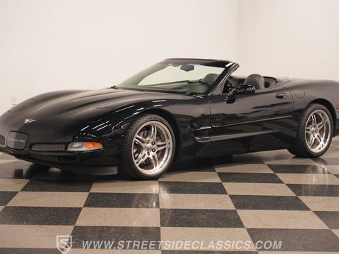 Used 2000 Chevrolet Corvette Convertible w/ Memory Pkg image 7