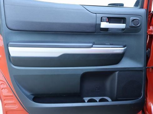 Used 2016 Toyota Tundra SR5 image 17