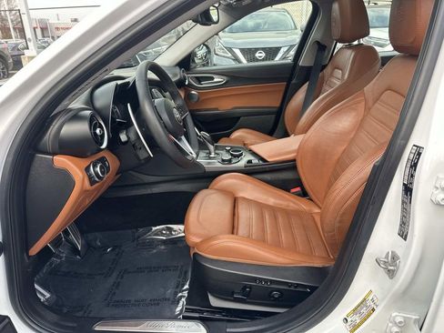 Used 2018 Alfa Romeo Giulia Ti Sport w/ Quick Order Package 22S Sport image 25