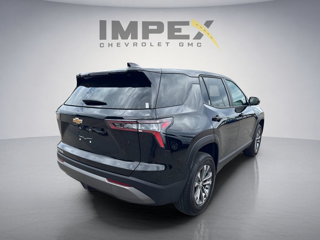 Used 2026 Chevrolet Equinox LT FWD image 5
