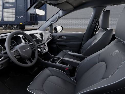 New 2026 Chrysler Pacifica Limited image 22