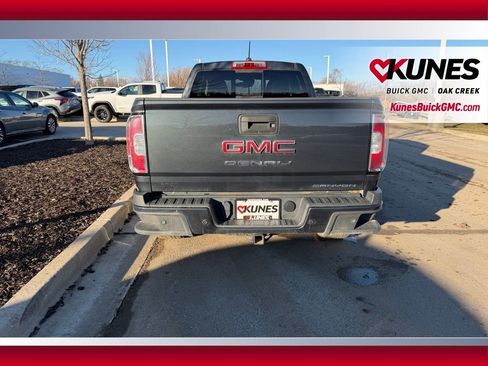 Used 2021 GMC Canyon Denali image 5