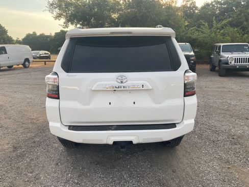 Used 2020 Toyota 4Runner SR5 Premium AWD/4WD image 6