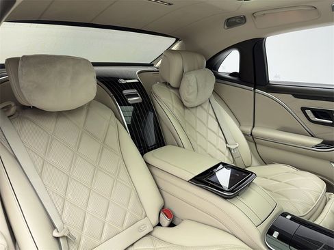 Used 2022 Mercedes-Benz Maybach S 580 4MATIC image 65