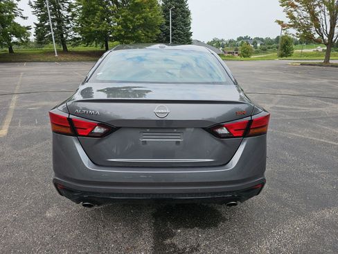 Used 2024 Nissan Altima 2.5 SR FWD image 5