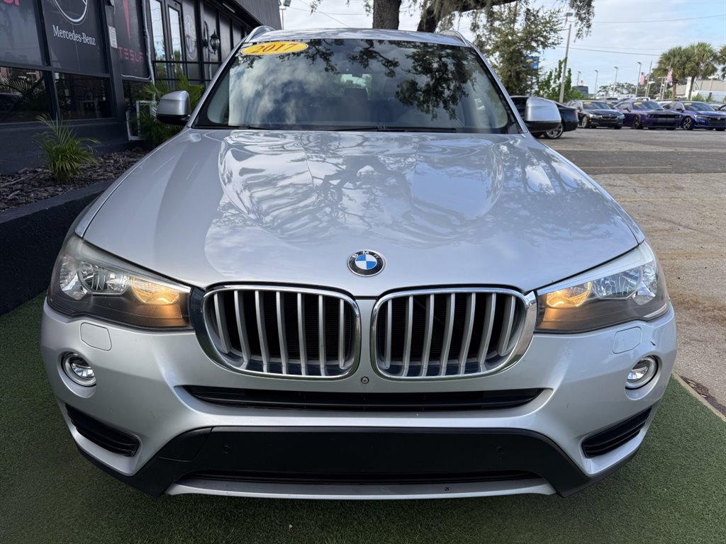 Used 2017 BMW X3 sDrive28i RWD image 2