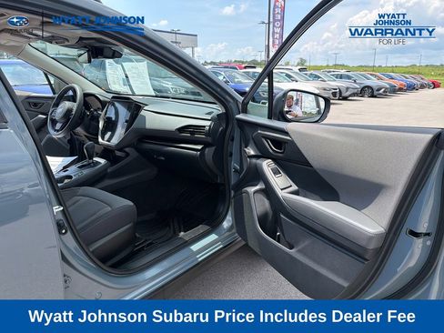 Used 2025 Subaru Crosstrek 2.5i Premium AWD/4WD image 36