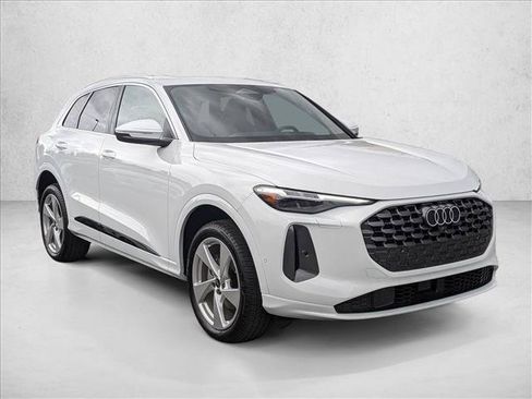New 2025 Audi Q5 Premium Plus AWD/4WD image 6