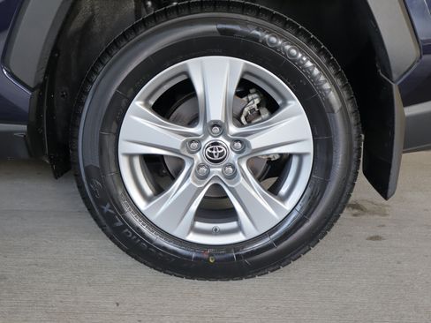Used 2025 Toyota RAV4 XLE w/ Convenience Package AWD/4WD image 28