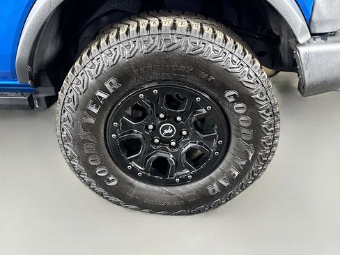 Used 2022 Ford Bronco Wildtrak AWD/4WD image 35