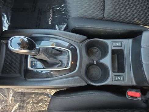 Used 2020 Nissan Rogue SV AWD/4WD image 19