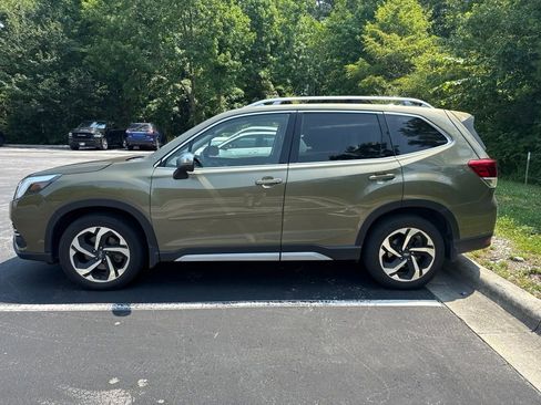Used 2023 Subaru Forester Touring w/ Popular Package #2 AWD/4WD image 2