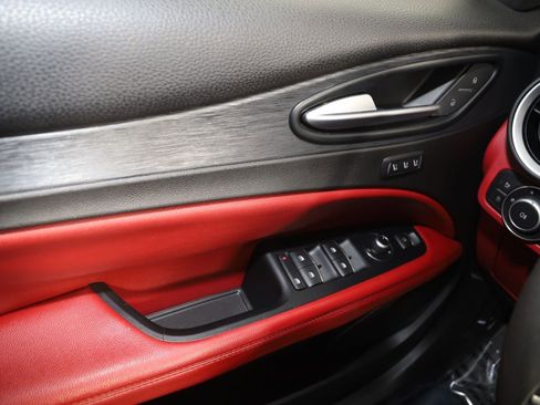 Used 2019 Alfa Romeo Stelvio w/ Nero Edizione RWD image 28