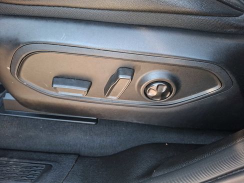 Used 2024 Jeep Grand Cherokee L Limited image 10