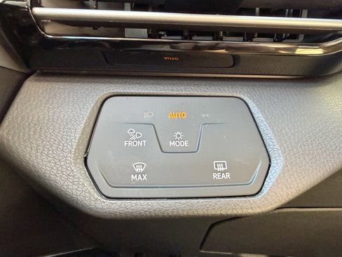 Used 2024 Volkswagen ID.4 Pro S image 27