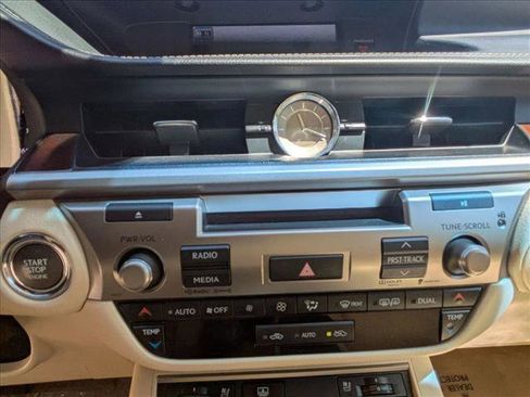 Used 2013 Lexus ES 350 w/ Luxury Pkg FWD image 16