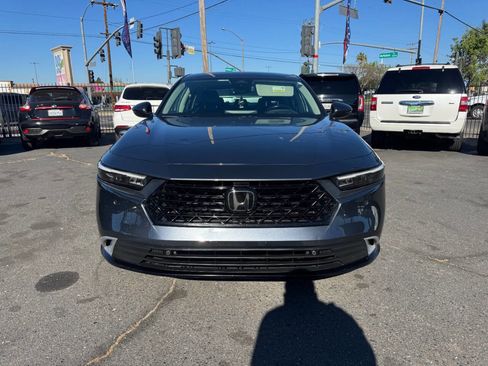 Used 2024 Honda Accord Touring image 3