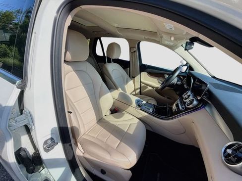 Used 2021 Mercedes-Benz GLC 300 image 14