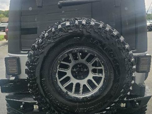 Used 2013 Jeep Wrangler Unlimited Rubicon AWD/4WD image 5
