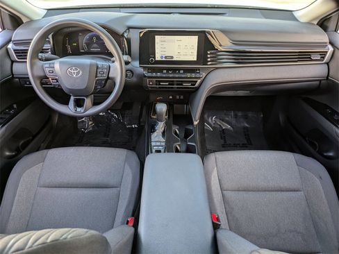 Used 2025 Toyota Camry LE image 25