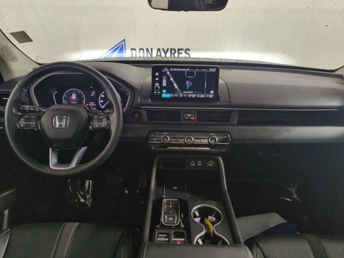 Certified 2025 Honda Pilot Touring image 16