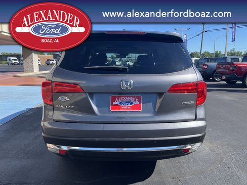 Used 2016 Honda Pilot Touring image 6
