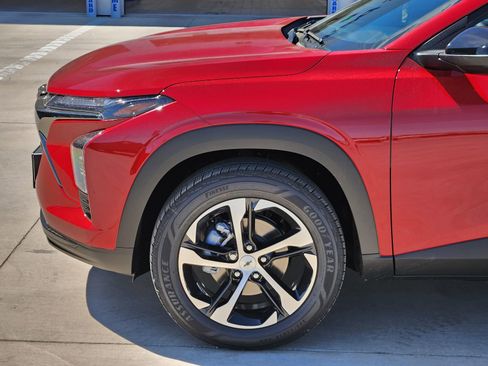 New 2026 Chevrolet Trax RS w/ Sunroof Package FWD image 10