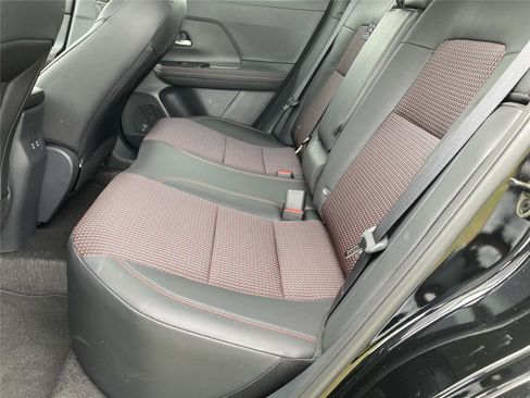 New 2025 Nissan Kicks SR image 34