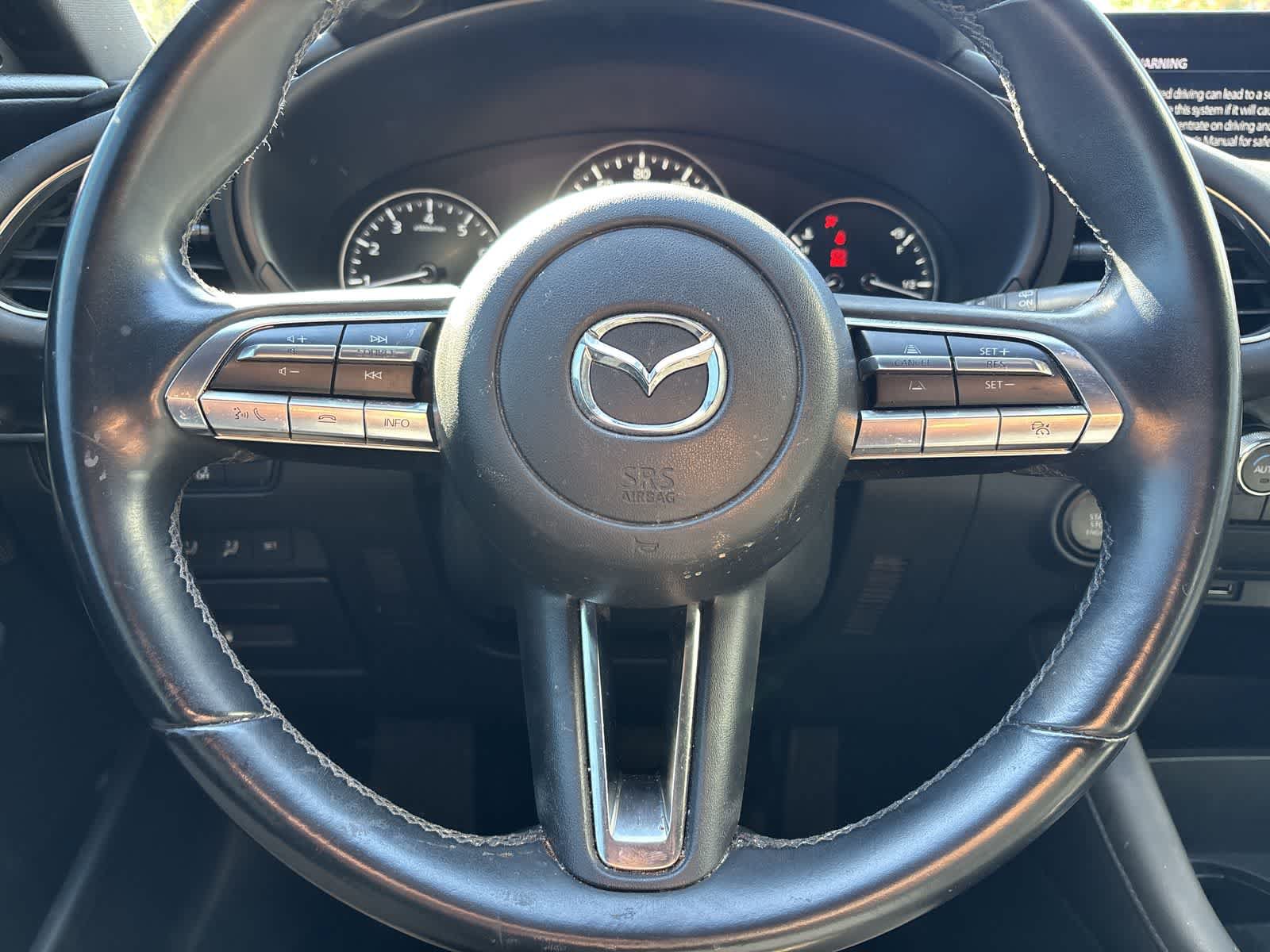 Used 2019 MAZDA MAZDA3 Hatchback w/ Preferred Package FWD image 8