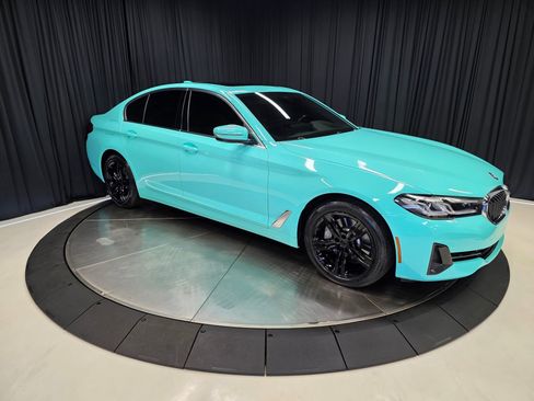 Used 2023 BMW 530i xDrive AWD/4WD image 13