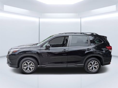 Used 2023 Subaru Forester Premium image 53