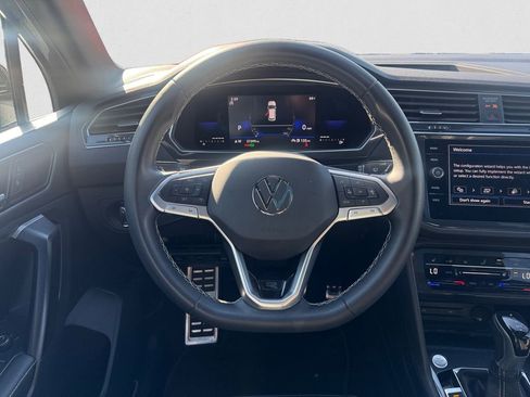 Certified 2023 Volkswagen Tiguan SE R-Line image 12