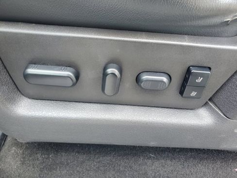 Used 2013 Ford F150 Lariat w/ Luxury Equipment Group image 12