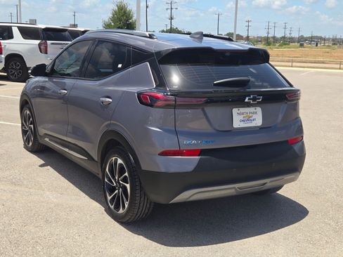 Used 2022 Chevrolet Bolt EUV Premier FWD image 5