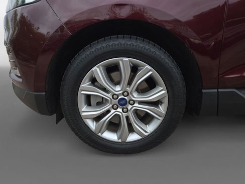Used 2022 Ford Edge Titanium AWD/4WD image 15