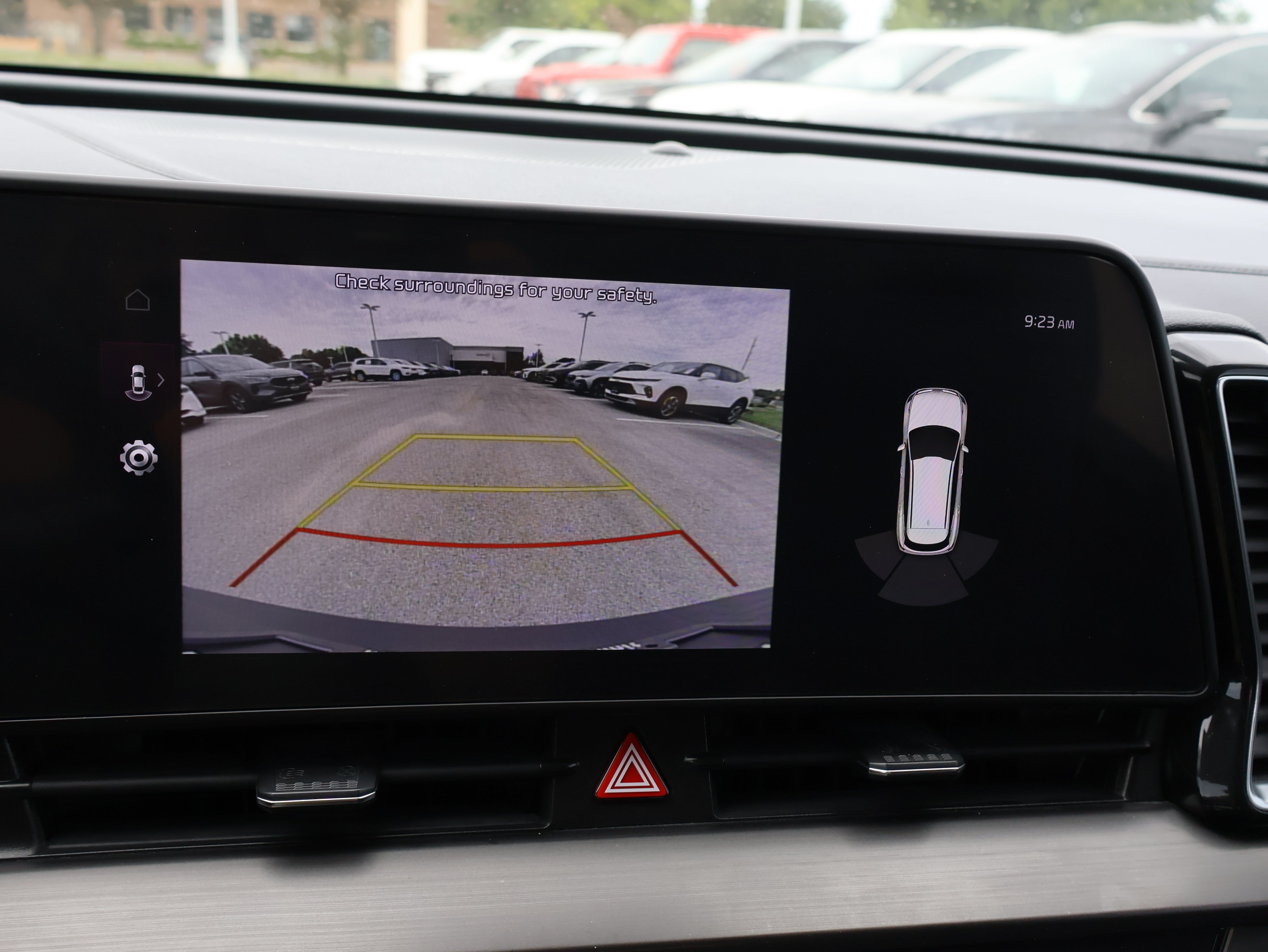 Used 2024 Kia Sportage EX FWD image 25