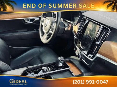 Used 2023 Volvo S90 B6 Plus AWD/4WD image 30