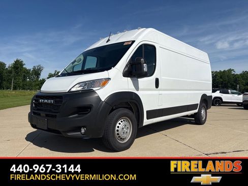 Used 2026 RAM ProMaster 2500 w/ Convenience Group FWD image 1
