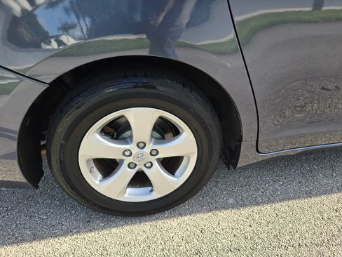 Used 2014 Toyota Sienna LE FWD image 11