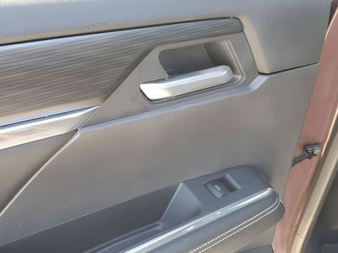 Used 2025 GMC Acadia Elevation image 47