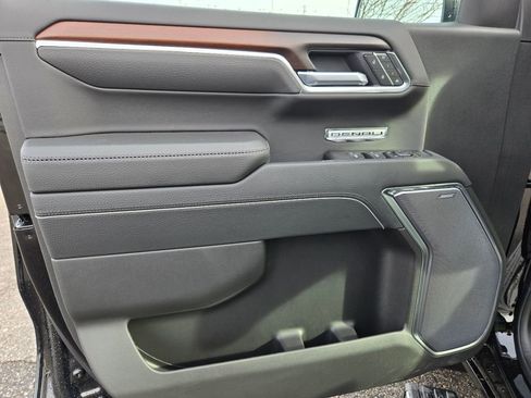 New 2026 GMC Sierra 1500 Denali w/ Denali Reserve Package image 23