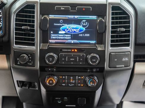Used 2015 Ford F150 XLT w/ Equipment Group 302A Luxury AWD/4WD image 25