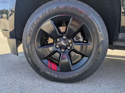 Used 2021 Chevrolet Colorado LT w/ Redline Special Edition image 9