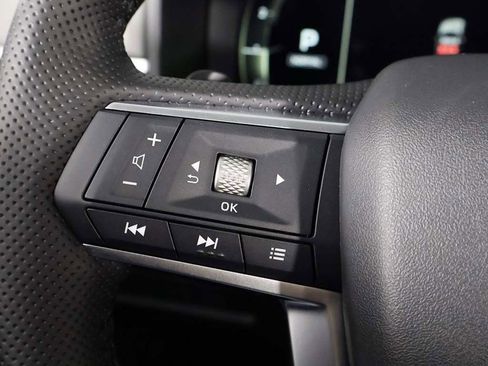 New 2025 Mitsubishi Outlander SE image 42