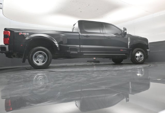Used 2025 Ford F350 Lariat w/ Lariat Ultimate Package AWD/4WD image 52