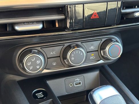 Used 2025 Nissan Kicks S image 20