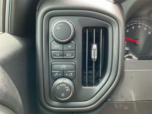 New 2025 Chevrolet Silverado 1500 Custom image 11