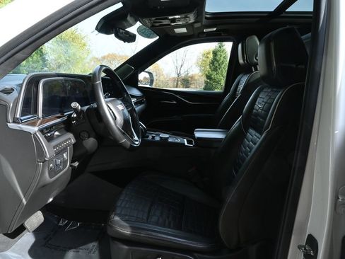 Used 2021 Cadillac Escalade Sport Platinum w/ Heavy-Duty Trailer Package image 3