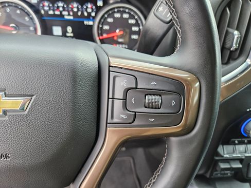 Used 2023 Chevrolet Silverado 2500 High Country image 18